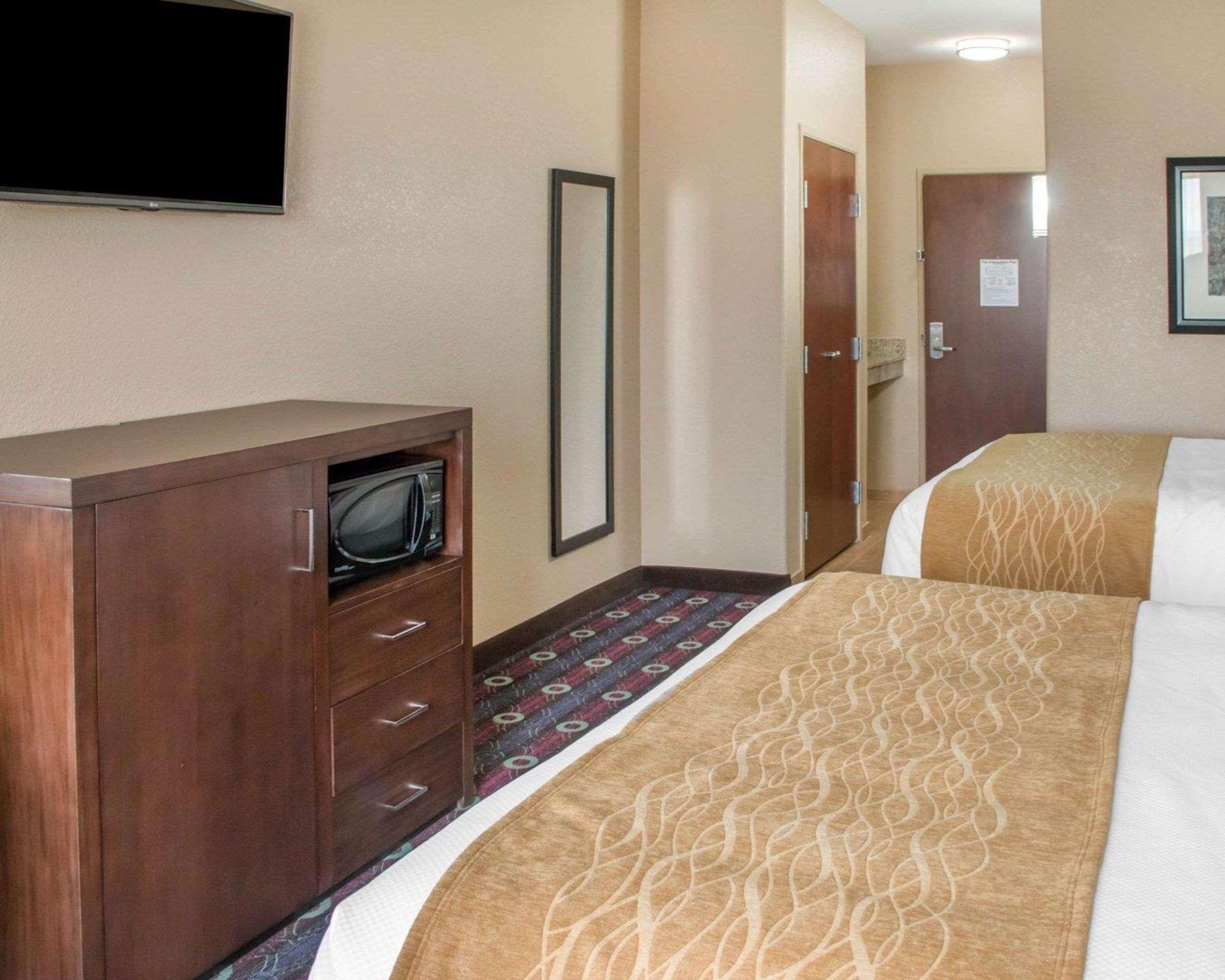 Comfort Inn & Suites San Marcos Bagian luar foto