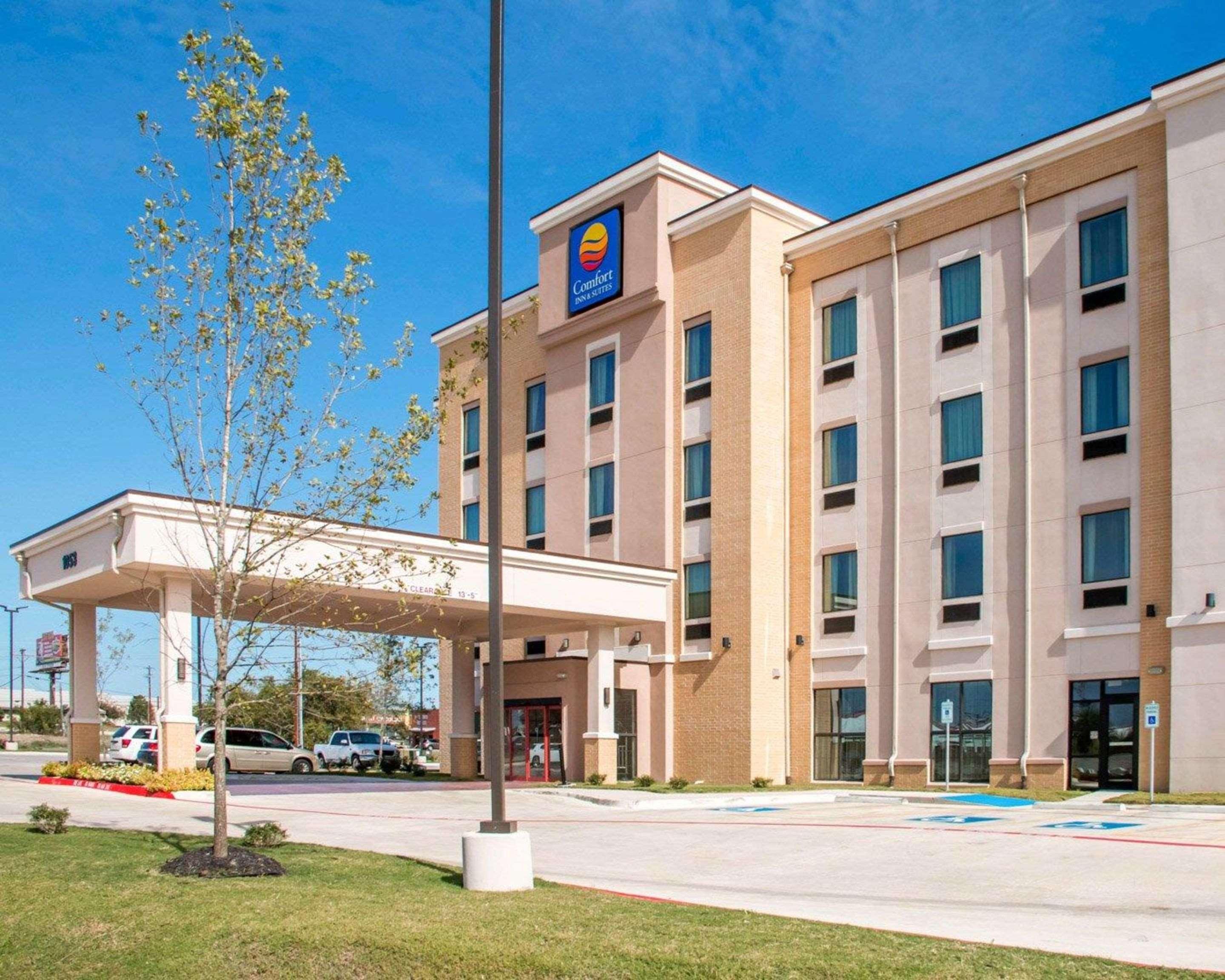 Comfort Inn & Suites San Marcos Bagian luar foto