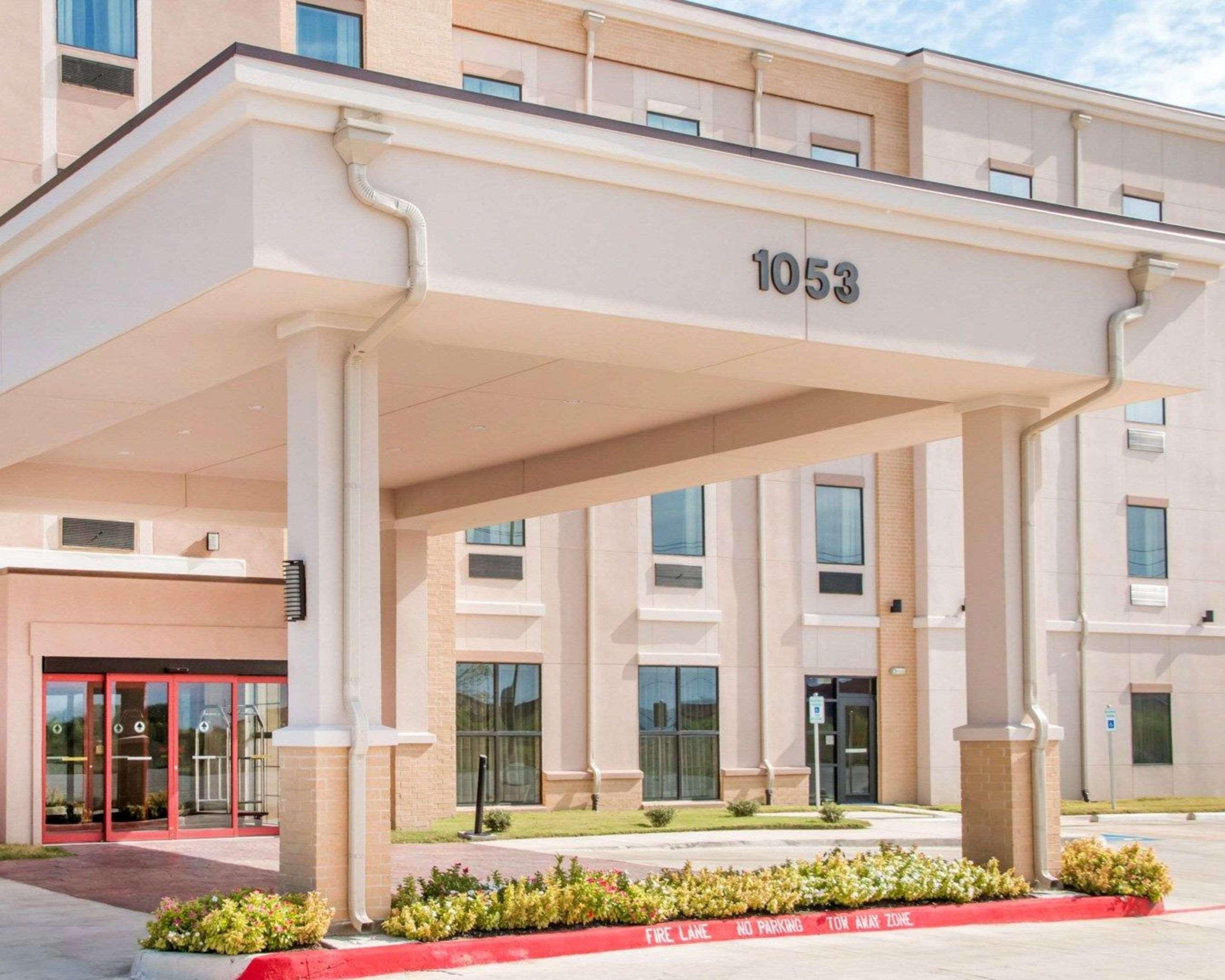 Comfort Inn & Suites San Marcos Bagian luar foto