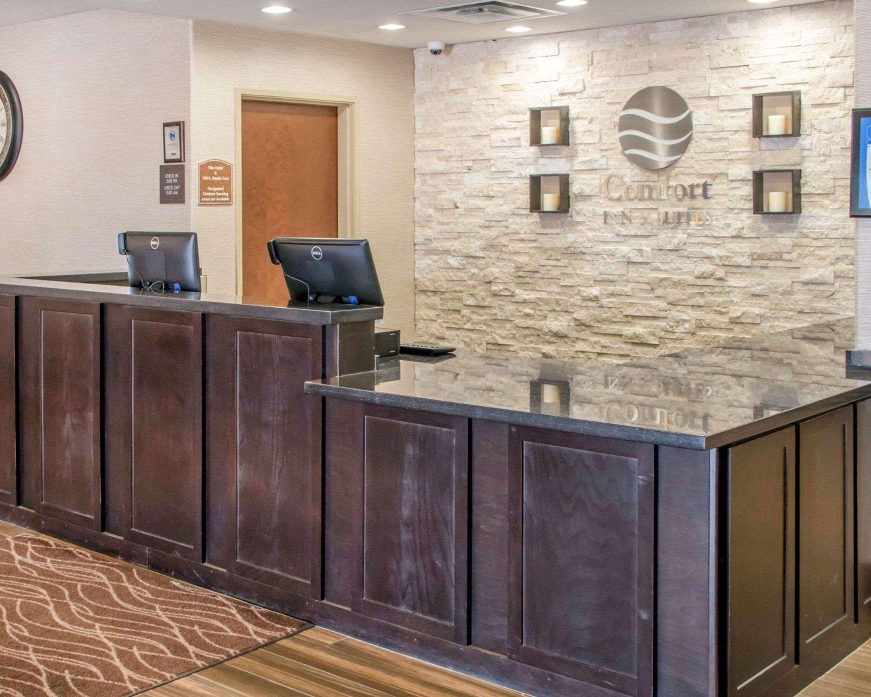 Comfort Inn & Suites San Marcos Bagian luar foto