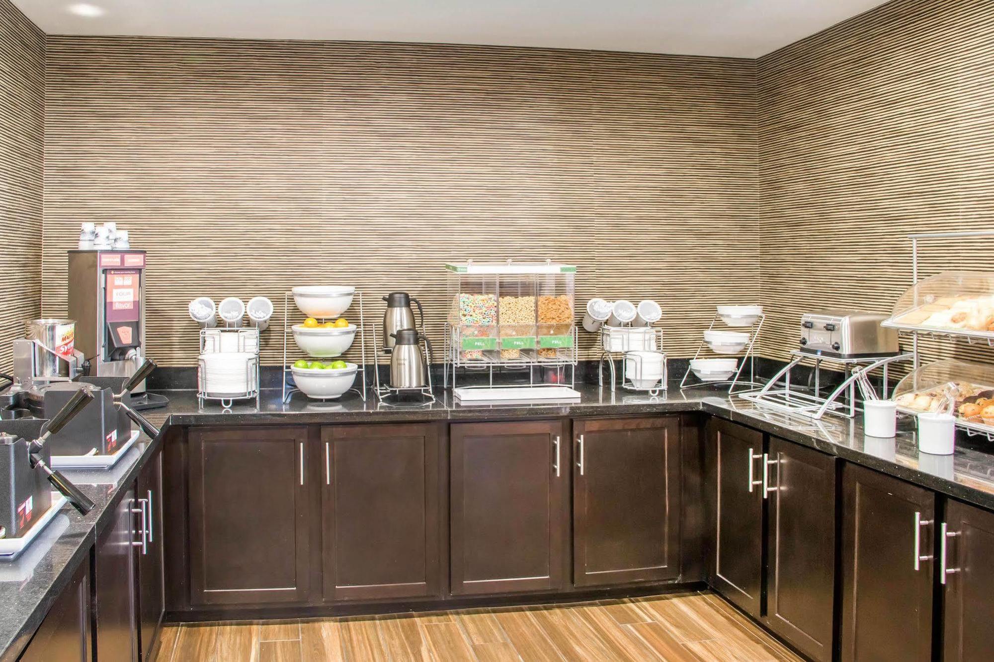 Comfort Inn & Suites San Marcos Bagian luar foto