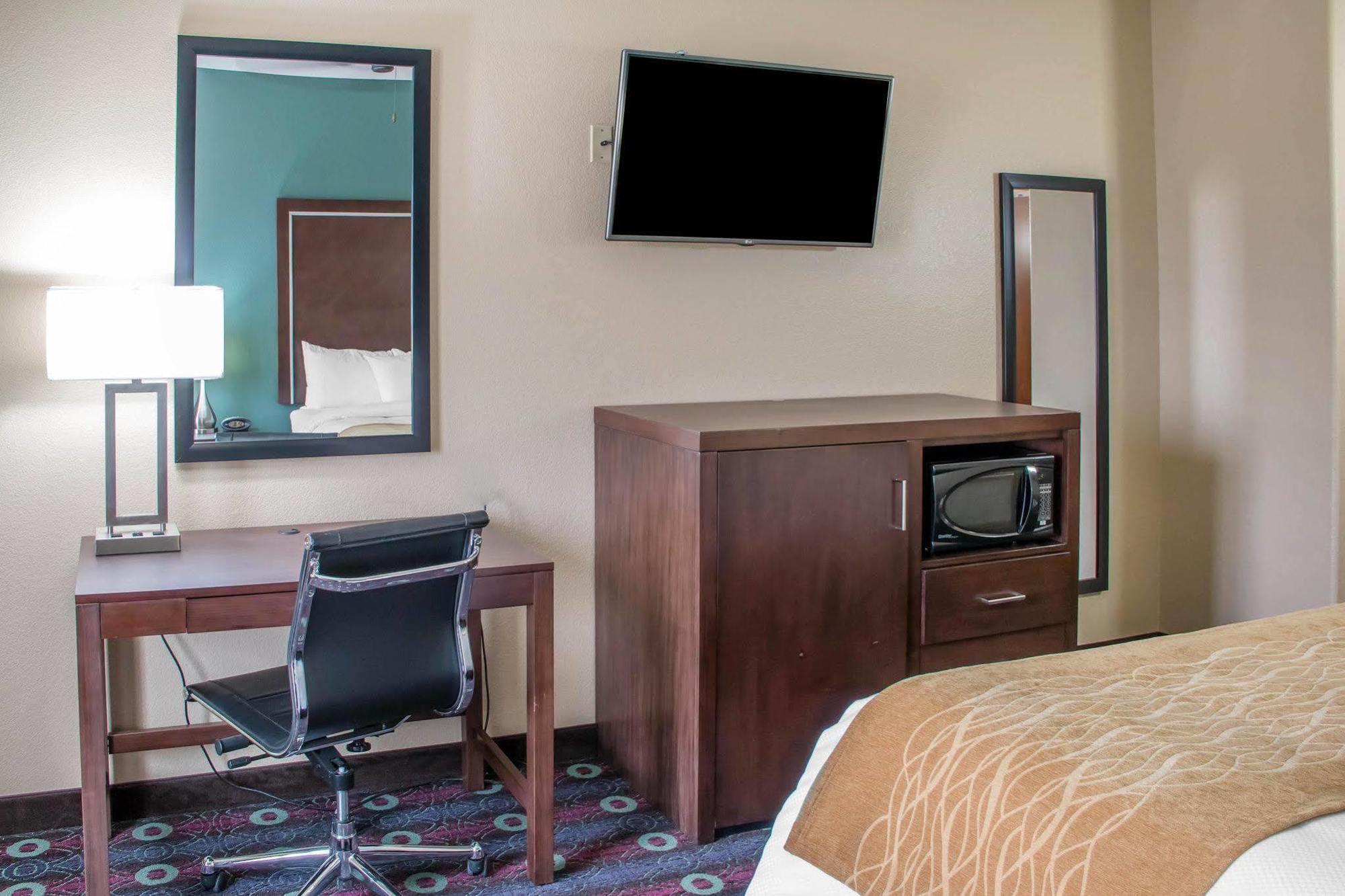 Comfort Inn & Suites San Marcos Bagian luar foto