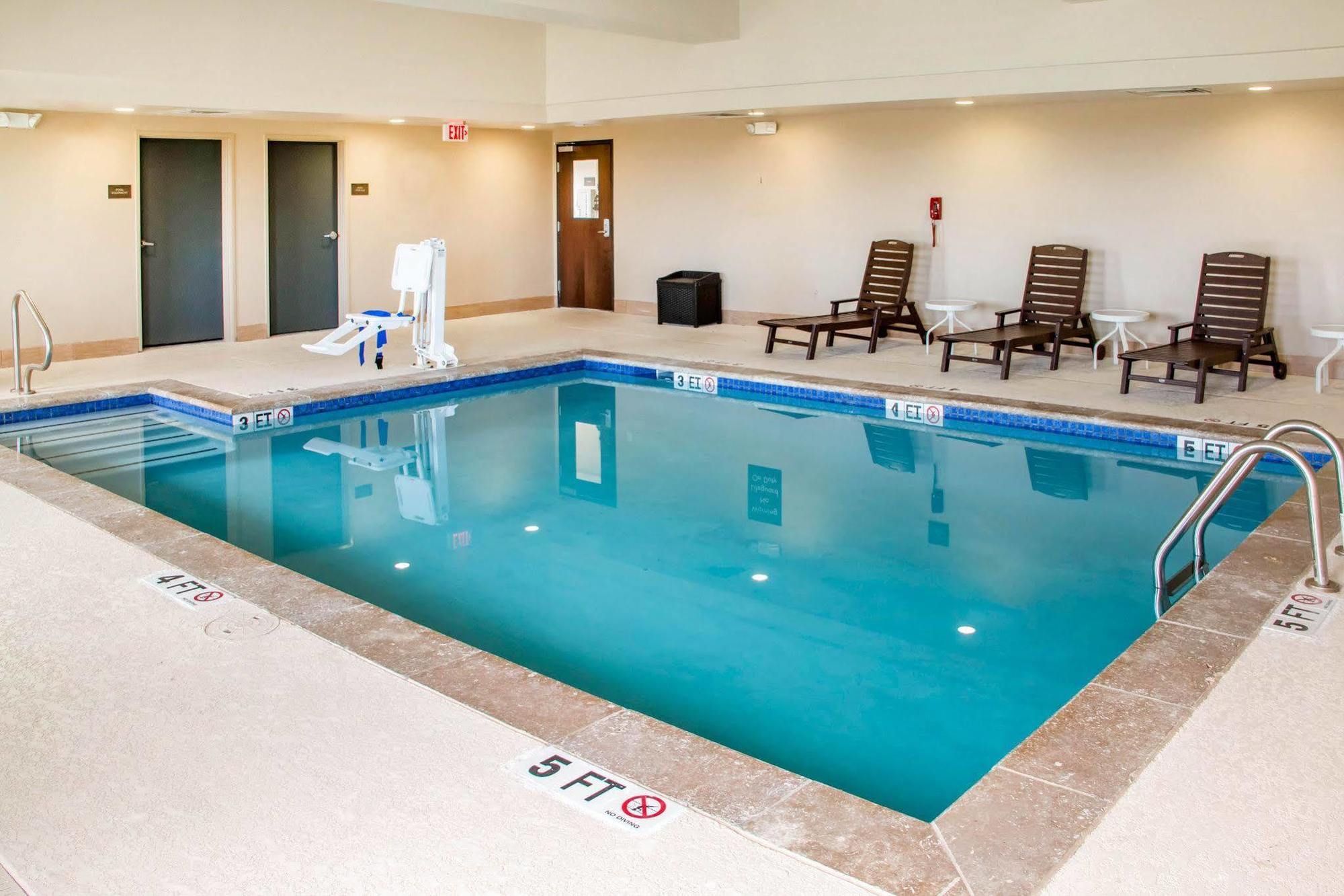 Comfort Inn & Suites San Marcos Bagian luar foto